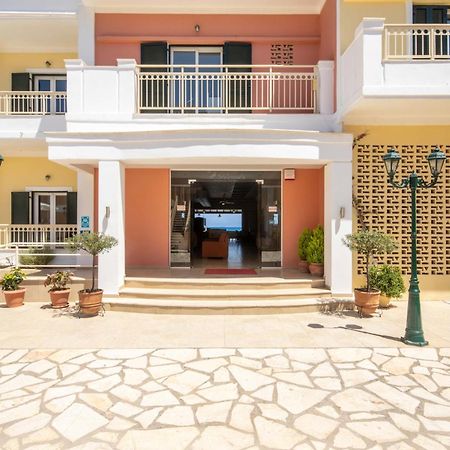 Hotel Rossis Mesongi Exterior photo
